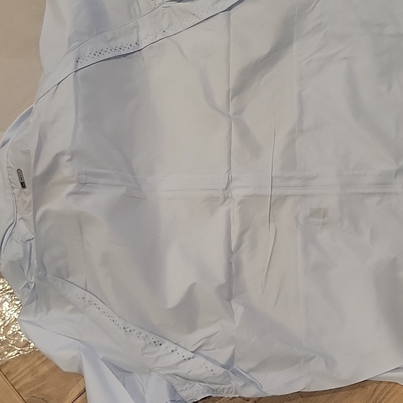 NWT. Puma Women's Lightweigt jacket. - Picture 10 of 15